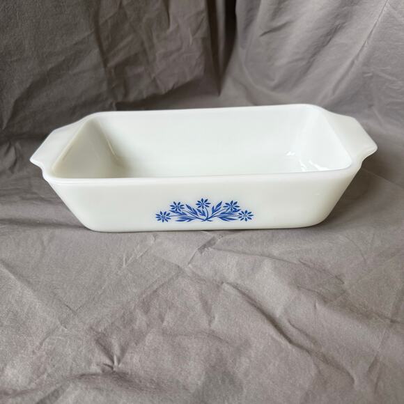 Vintage Anchor Hocking Fire-King Milk Glass Loaf Pan Blue Flower Pattern 9 x 5" - Picture 3 of 8
